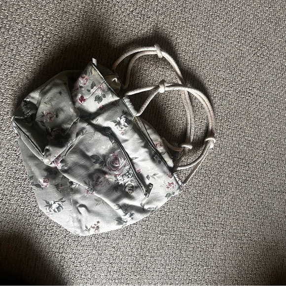 I am selling pocketbooks and doTERRA cases and oils!!! - Picture 2 of 16